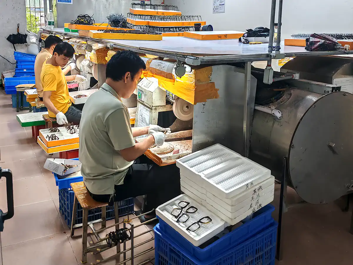 Eyewear frame polishing workshop at Seesun eyewear factory