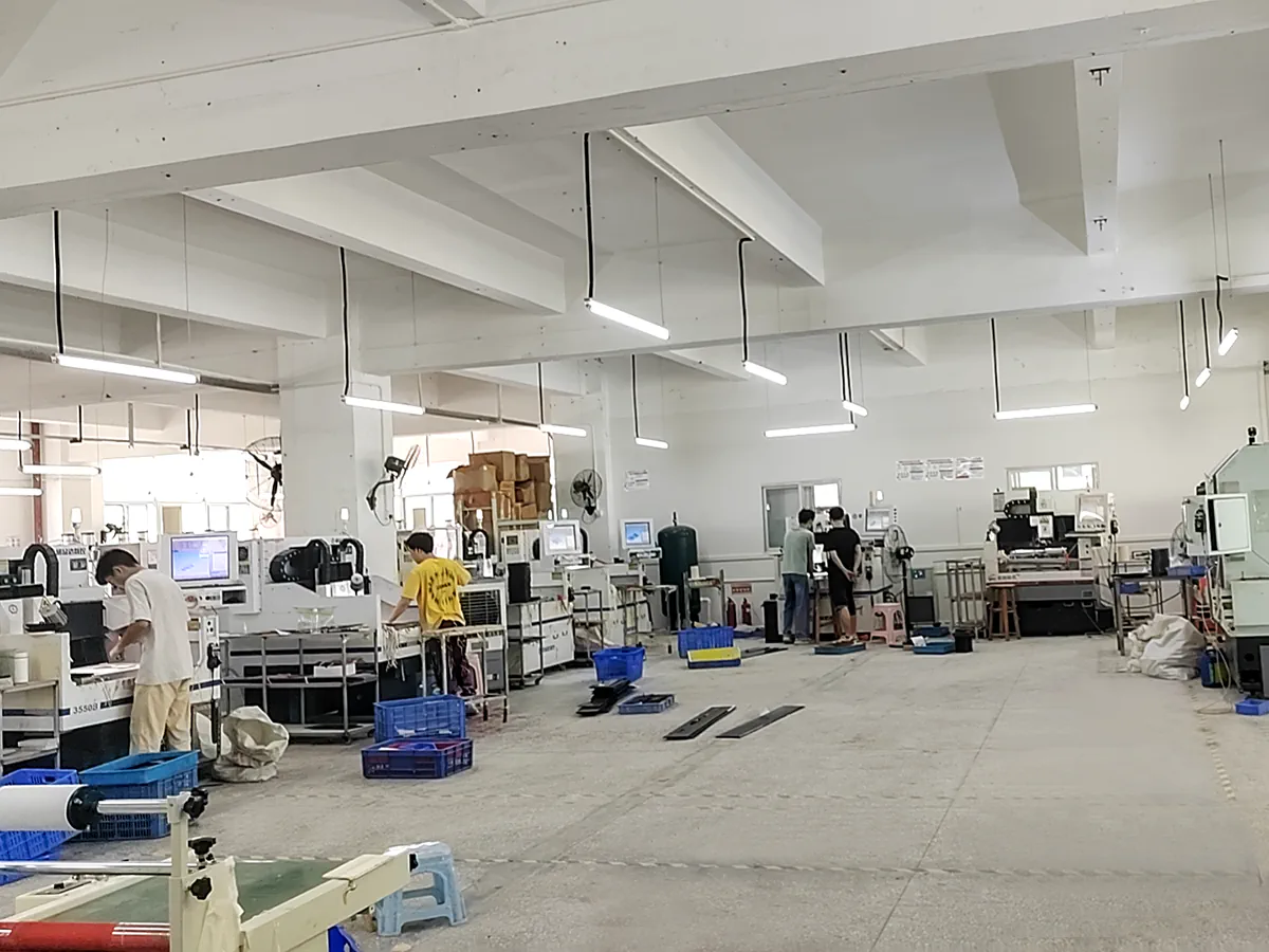 Vacuum-fixture precision engraving workshop for eyewear frame processing